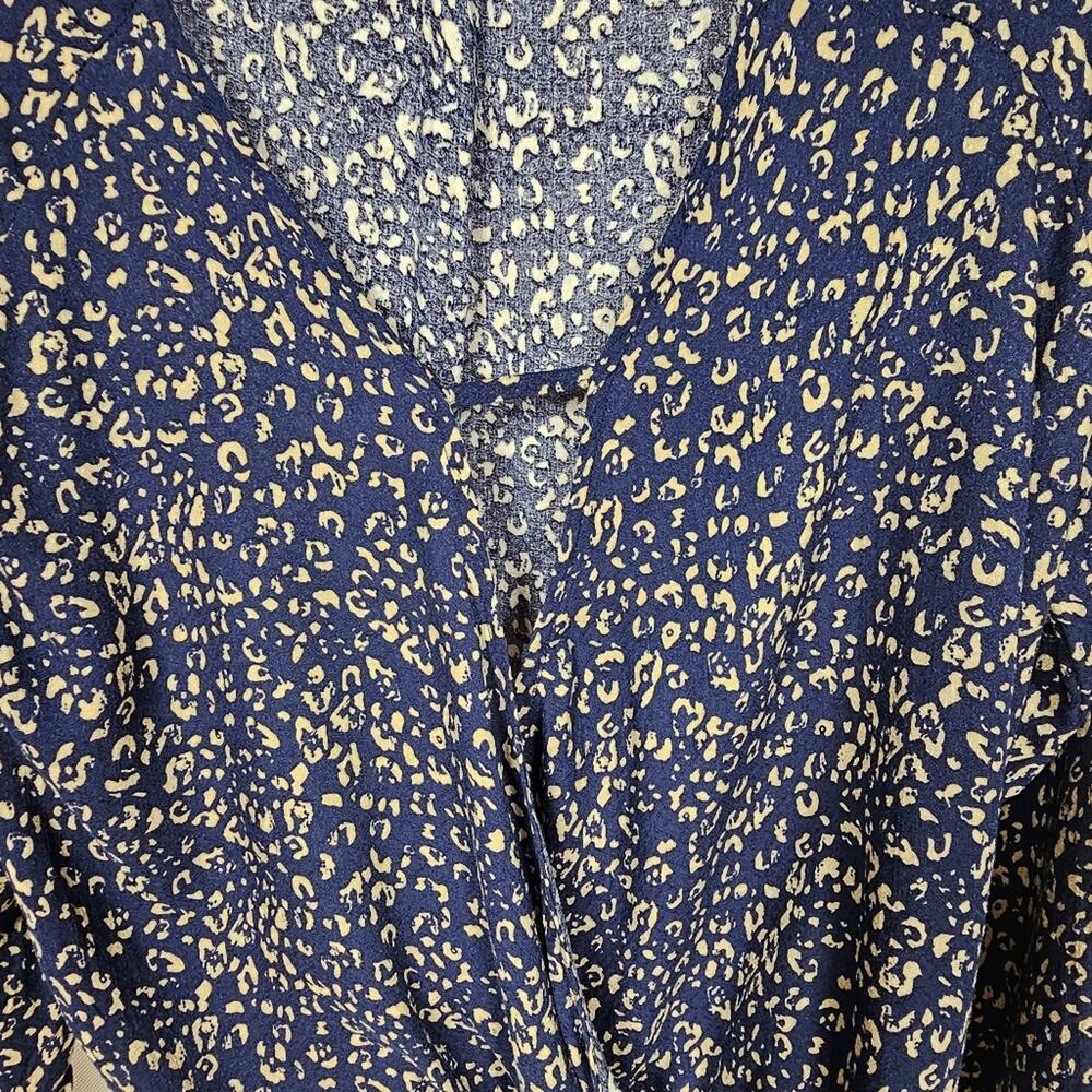 BAKU Navy Animal Print Crossover Blouse NWT Size L - Picture 2 of 11